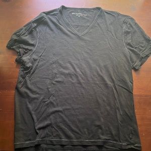 John Varvatos Mens USA collection V neck T shirt size Medium